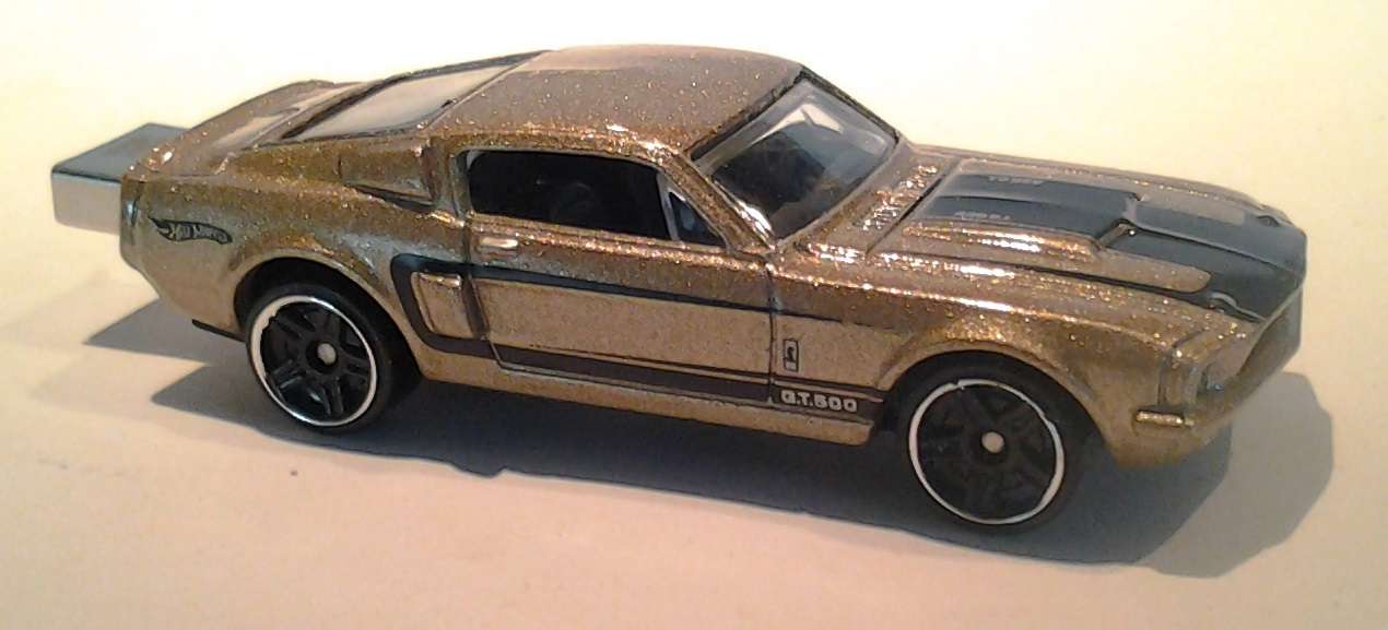 autodrive_1967_Shelby_Mustang_gold.jpg
